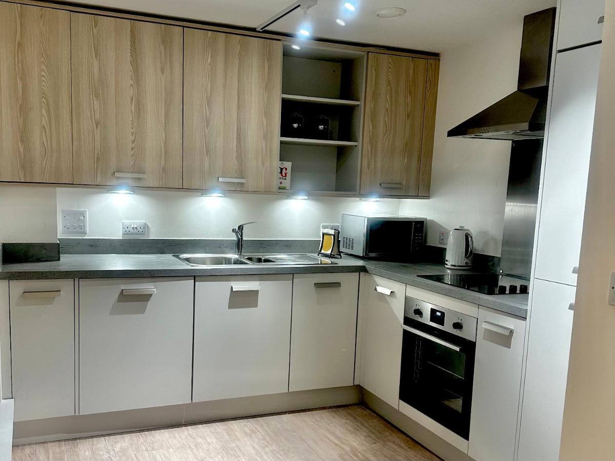 Apartment 2 Bed Brand New Prestige In Centre *